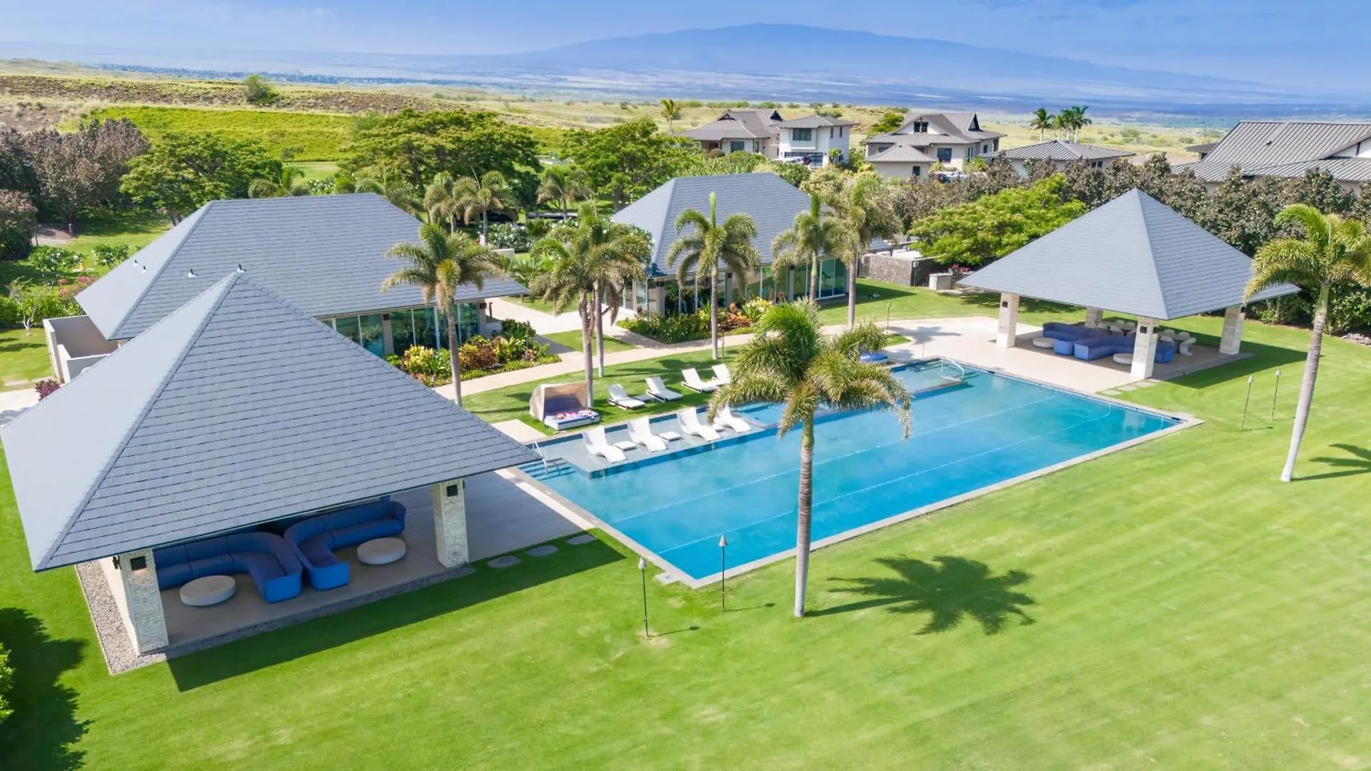 Blue Tranquility Luxurious Home In Private Community With Heated Private Pool Spa Detached Ohana Suite ワイメア 米国