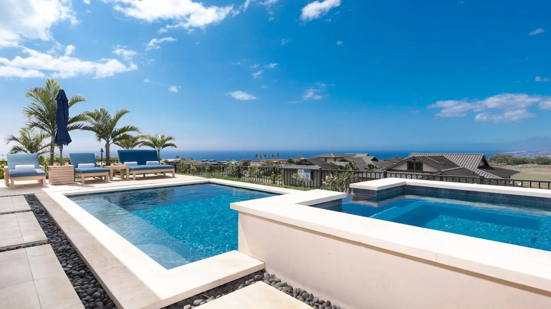 Blue Tranquility Luxurious Home In Private Community With Heated Private Pool Spa Detached Ohana Suite ワイメア 米国