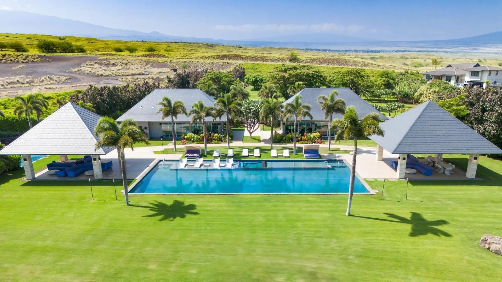 Blue Tranquility Luxurious Home In Private Community With Heated Private Pool Spa Detached Ohana Suite Waimea  Hébergement de vacances